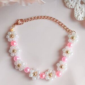 Handmade Pink & White Beaded Flower Bracelet
